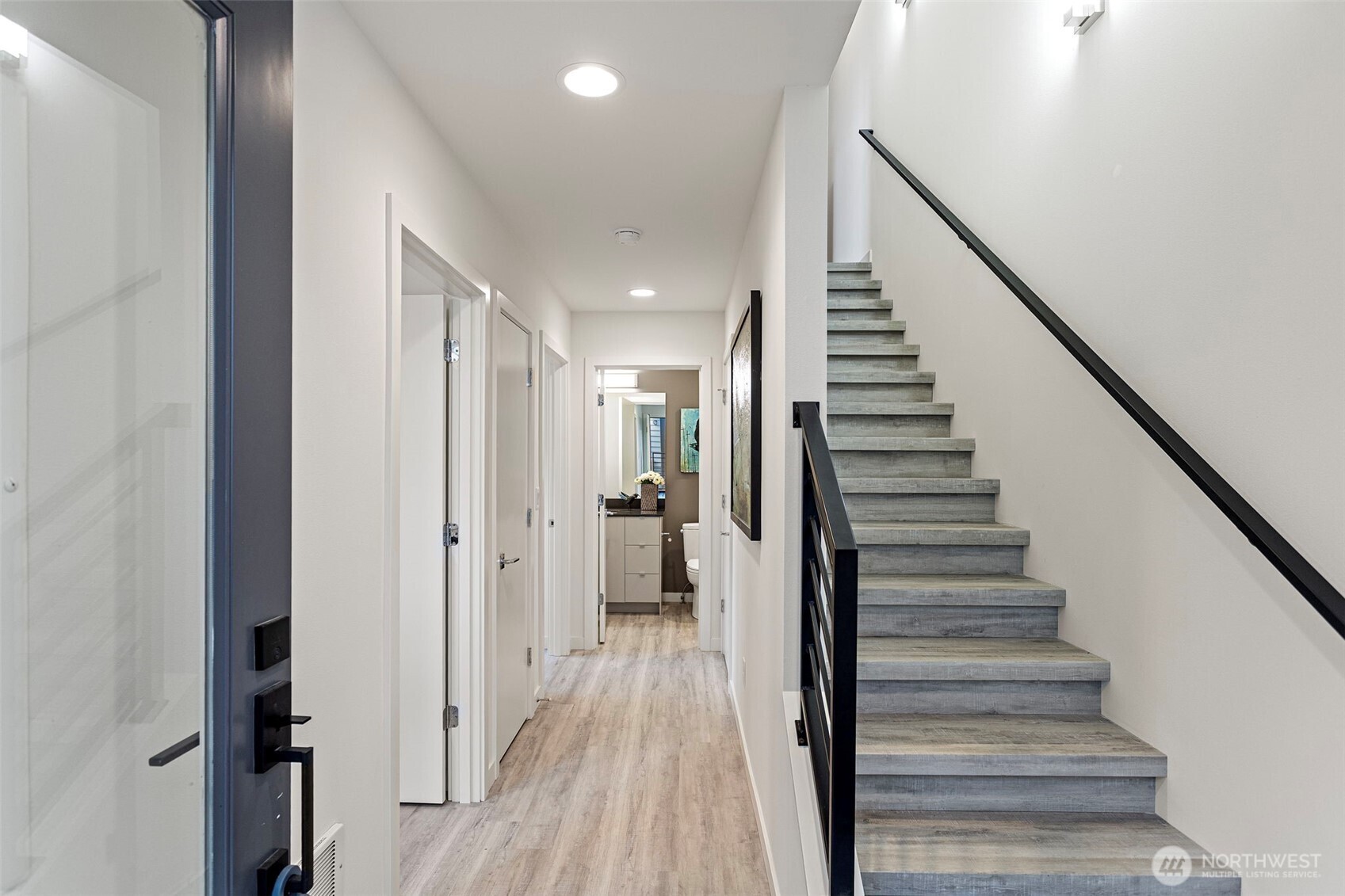 2527 29th Avenue South, Unit B Seattle, WA 98144 - Photo 4 of 24