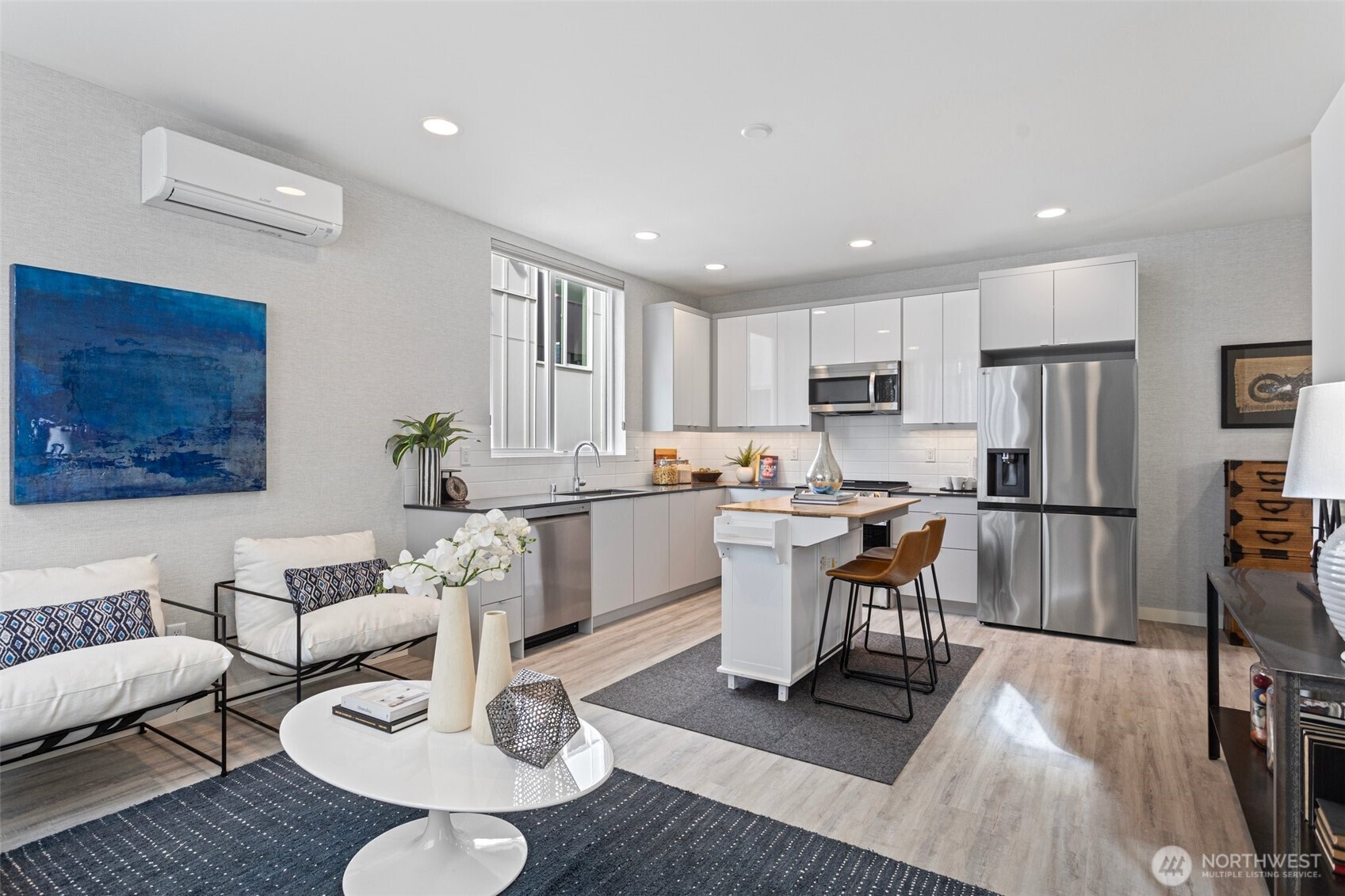 2527 29th Avenue South, Unit B Seattle, WA 98144 - Photo 9 of 20