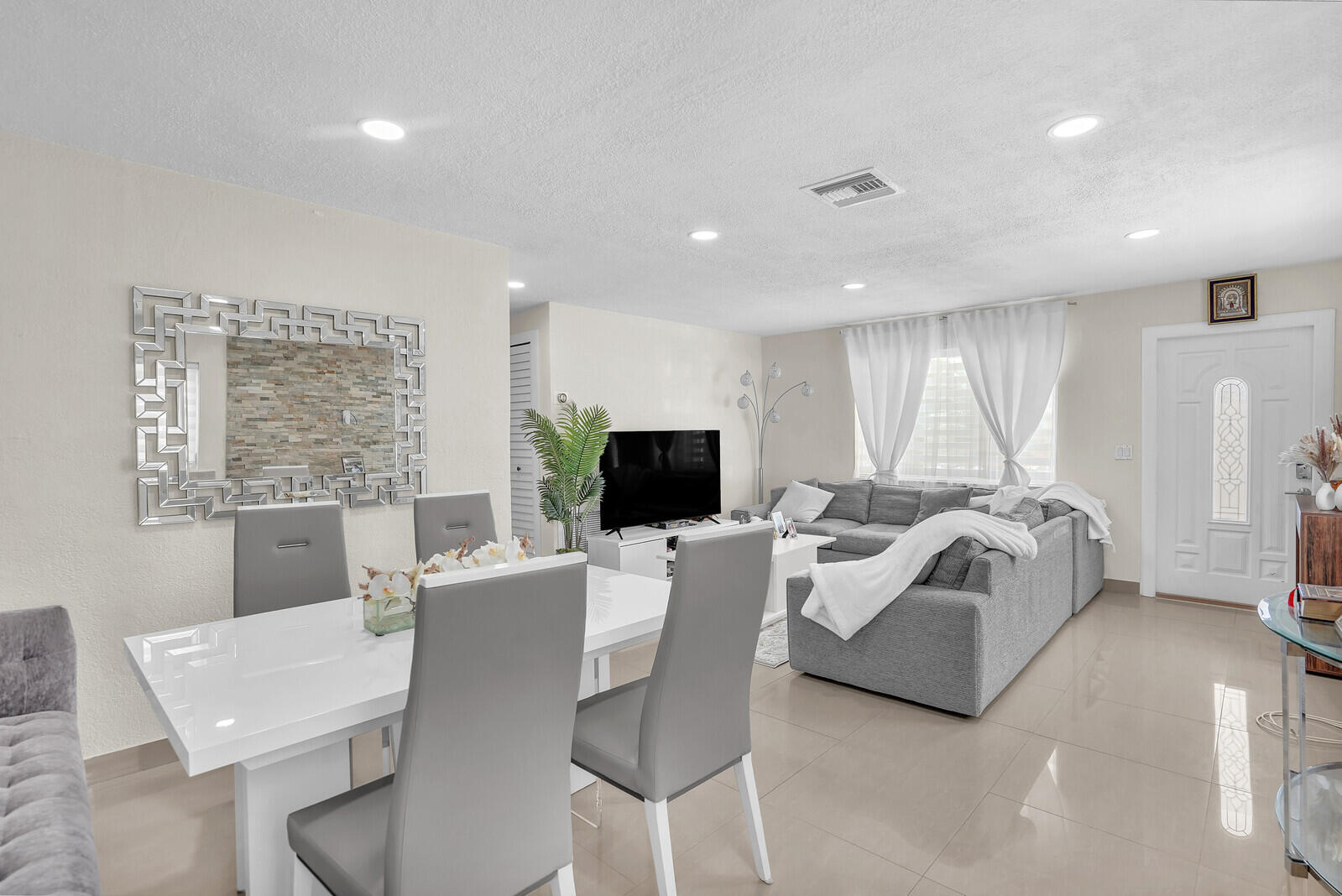 3103 Frost Road Palm Springs, FL 33406 - Photo 13 of 33 13_Image_13_mls