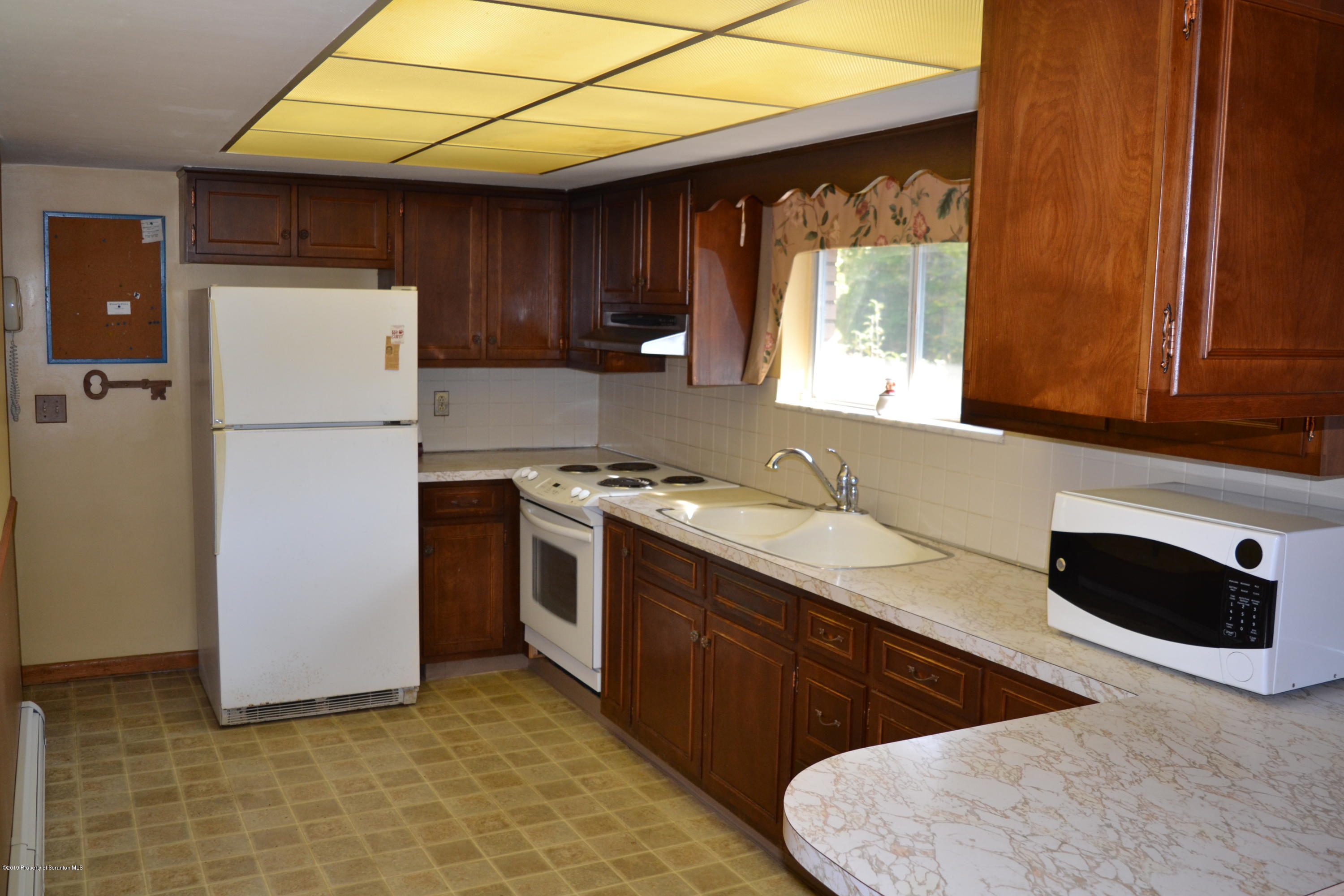 4140 Bird Road Moscow, PA 18444 - Photo 18 of 36