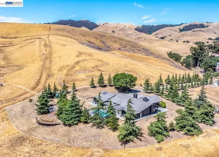 $2,688,000 | 8191 Highland Road, Livermore, CA 94551