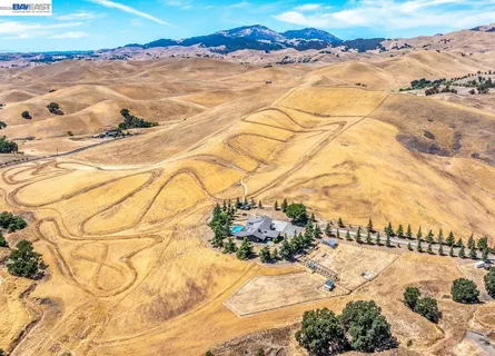 $2,688,000 | 8191 Highland Road, Livermore, CA 94551