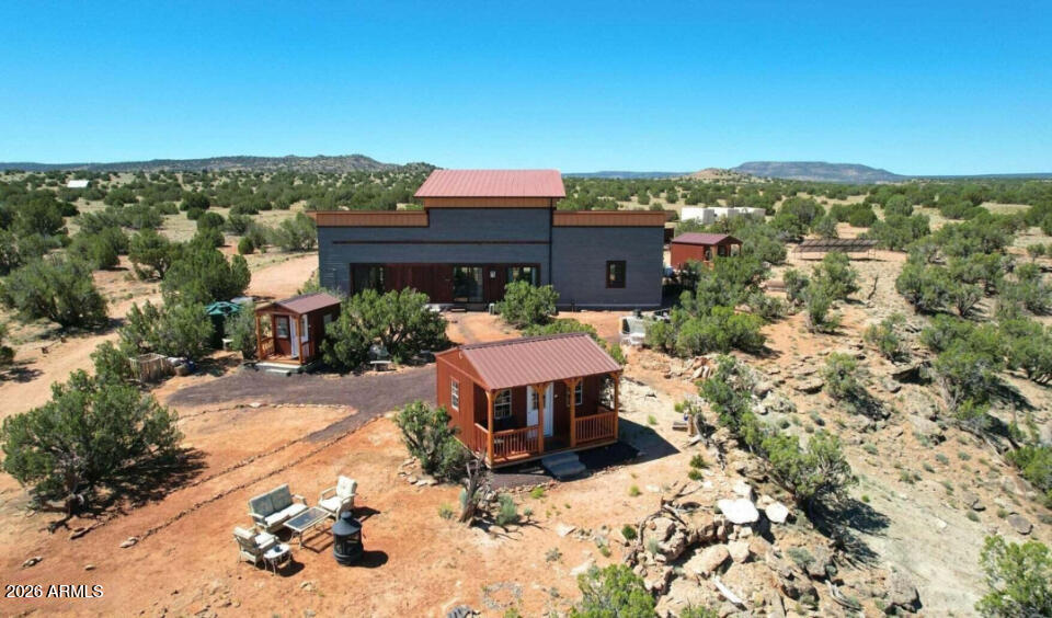 12 County Road Snowflake, AZ 85937 - Photo 4 of 85 a view of a terrace with a garden