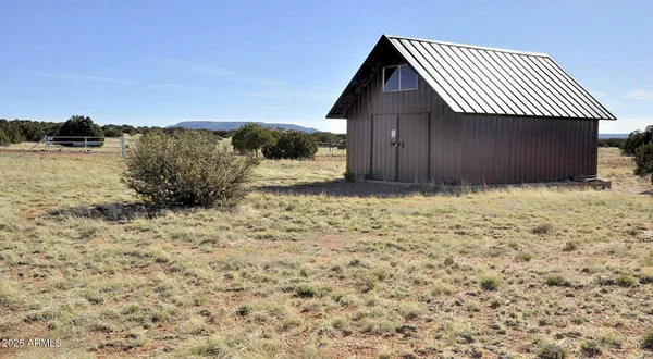 $669,875 | 12 County Road, Concho, AZ 85924