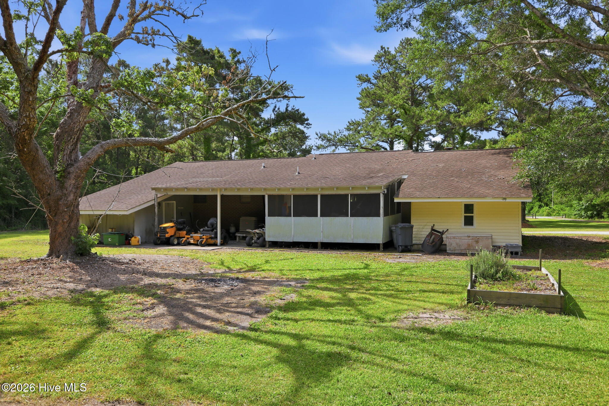 284 Laurel Road Beaufort, NC 28516 - Photo 35 of 41 Back of the house
