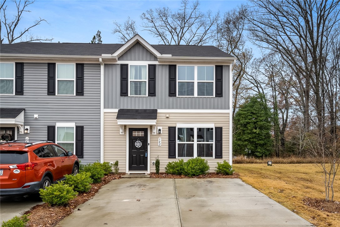 142 Nicklaus Drive Anderson, SC 29621 - Photo 1 of 24