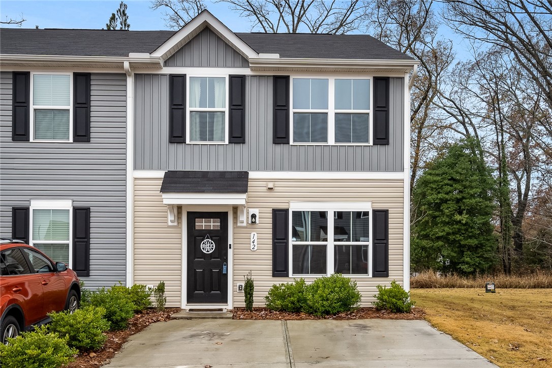 142 Nicklaus Drive Anderson, SC 29621 - Photo 2 of 24