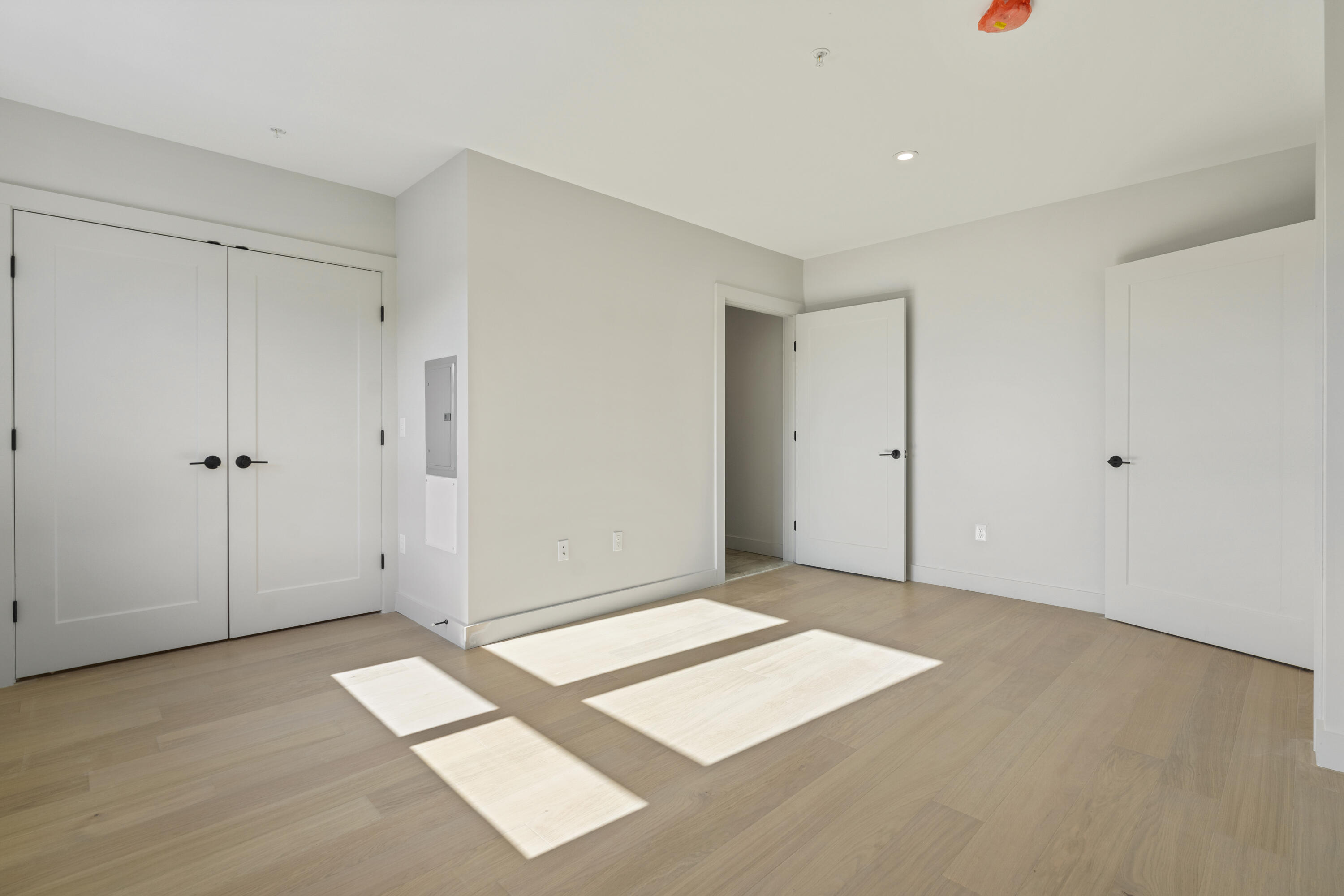 75 Chestnut Street, Unit 604 Portland, ME 04101 - Photo 5 of 20 79-print-DSC07773