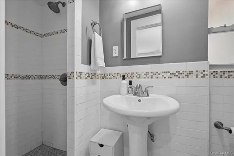 $610,000 | 555 Broadway, Unit 1A, Hastings-on-Hudson, NY 10706