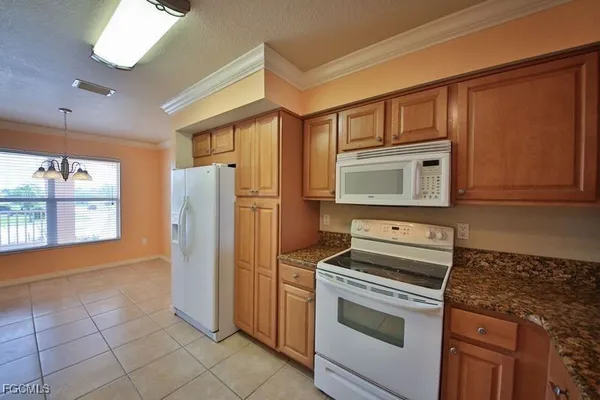 $1,525 | 3910 Santa Barbara Boulevard, Unit 209, Cape Coral, FL 33914