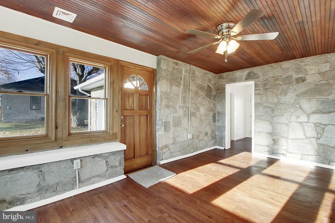 325 Shealer Road Gettysburg, PA 17325 - Photo 13 of 26