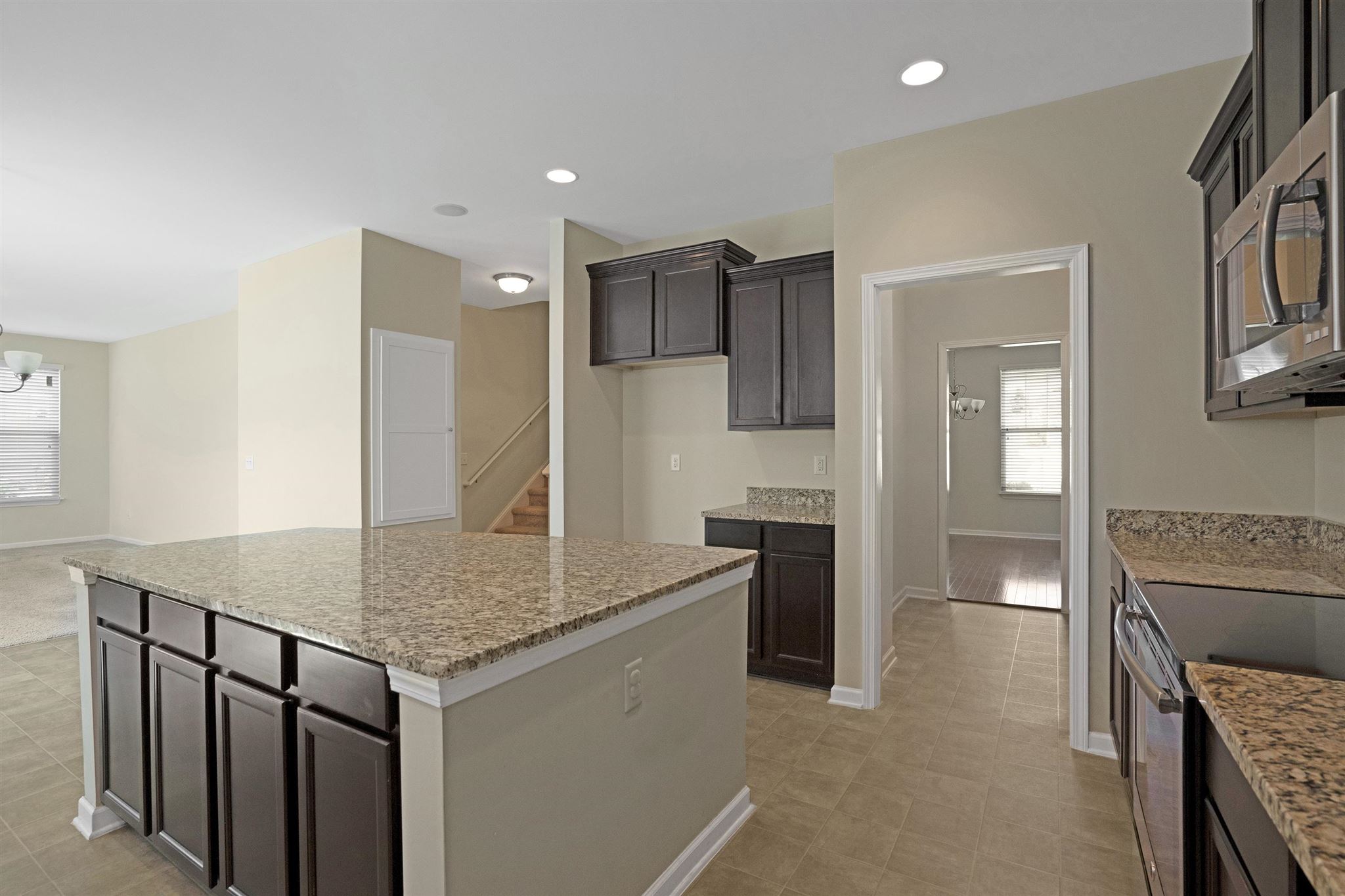 583 Goldstone Lane Boiling Springs, SC 29316 - Photo 4 of 26 Gallery Image 4