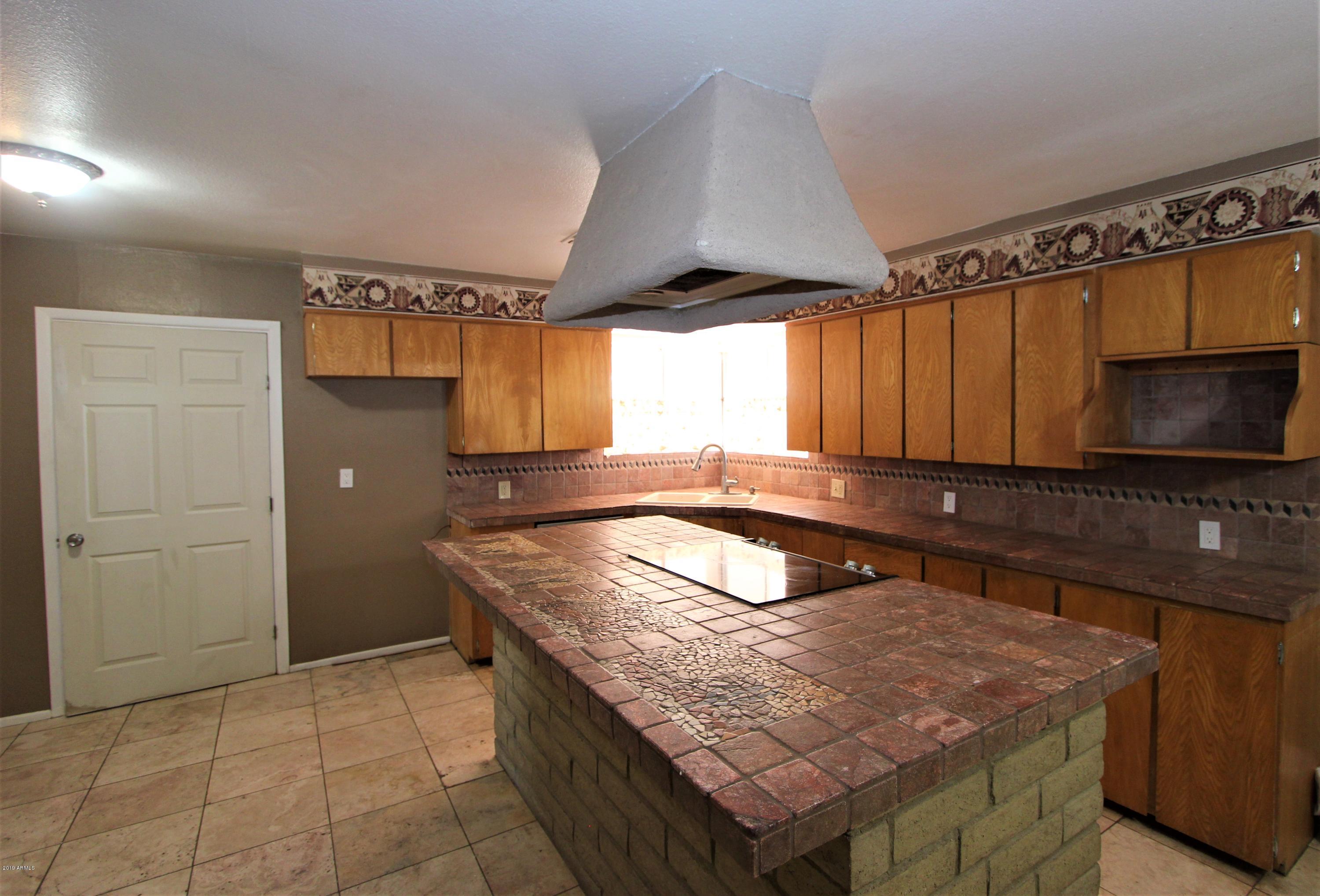 1025 South Mountain View Road Apache Junction, AZ 85119 - Photo 5 of 27 IMG_5023
