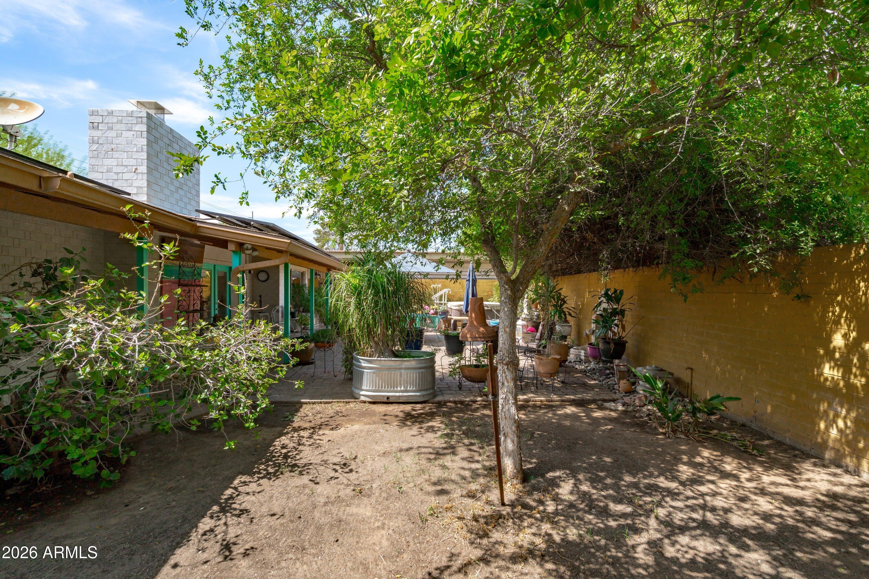 5525 North 12th Street Phoenix, AZ 85014 - Photo 53 of 59 61-Backyard View