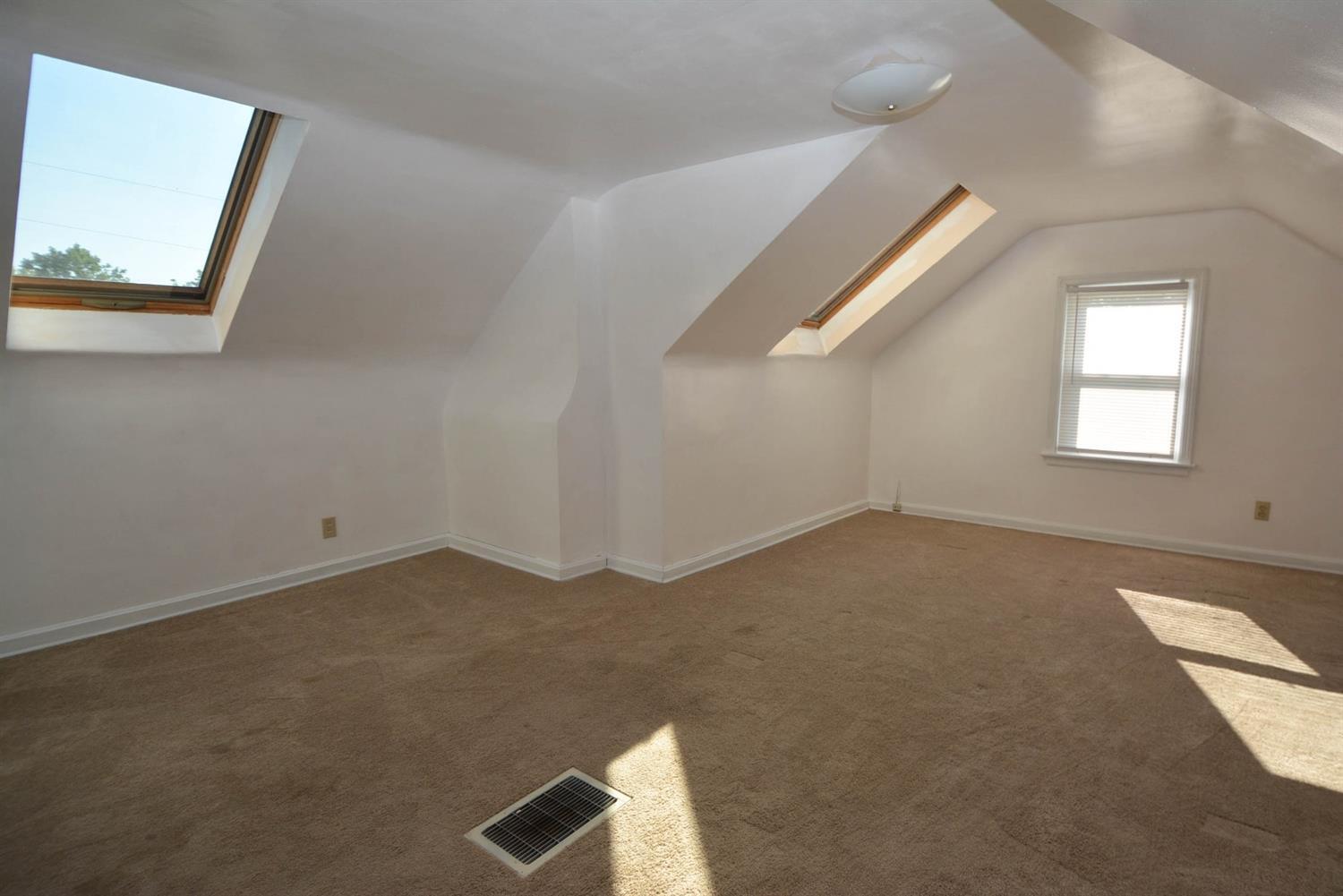 5516 Dry Ridge Road Cincinnati, OH 45252 - Photo 17 of 31 Gallery Image 17