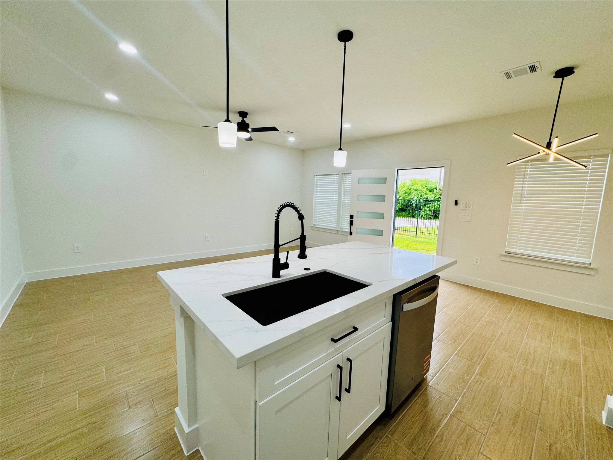 5710 Delmack Street, Unit A Houston, TX 77032 - Photo 13 of 16