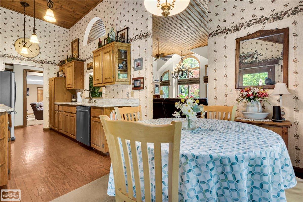3171 Abbottsford Road North Street, MI 48049 - Photo 9 of 60