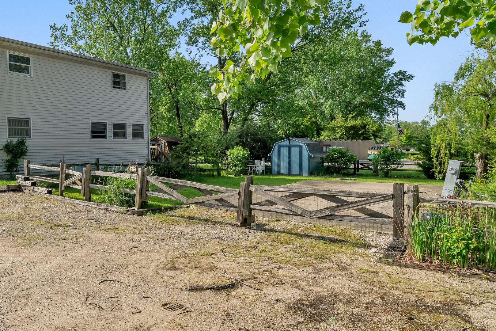 16 Dinosaur Road Wilmington, IL 60481 - Photo 2 of 18 Gallery Image 2