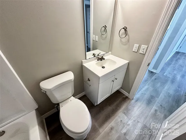 $1,099 | 504 A Moore Drive, Lexington, NC 27292