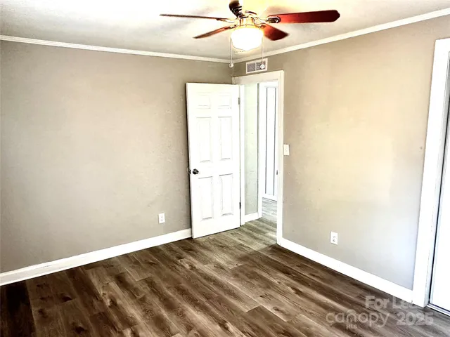 $1,099 | 504 A Moore Drive, Lexington, NC 27292