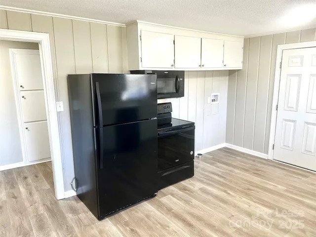 $1,099 | 504 A Moore Drive, Lexington, NC 27292