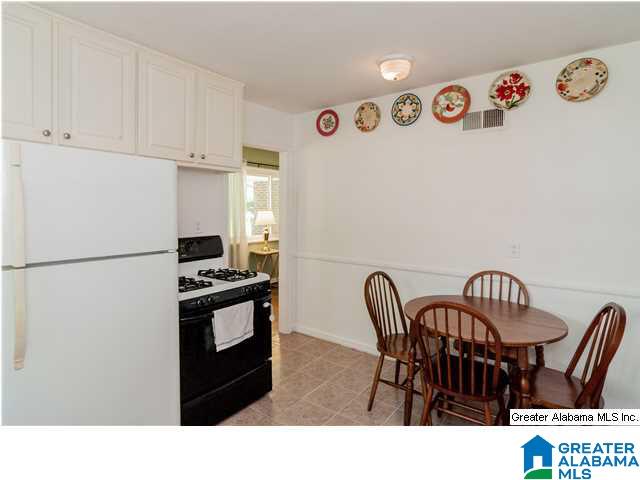 1520 Cresthill Road Birmingham, AL 35213 - Photo 13 of 42