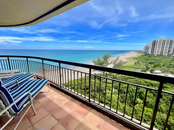 $9,000 | 4000 North Ocean Drive, Unit 902, Singer Island, FL 33404
