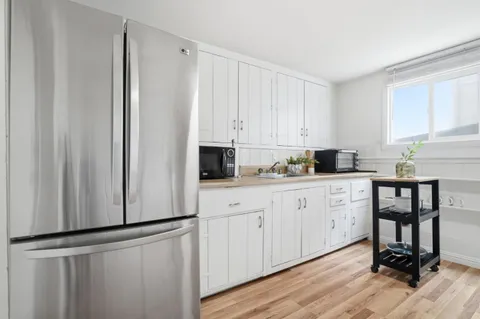 $1,390,000 | 131 Pacific Avenue, Pacifica, CA 94044