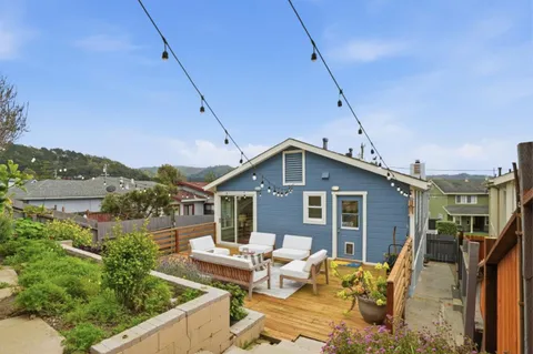 $1,390,000 | 131 Pacific Avenue, Pacifica, CA 94044