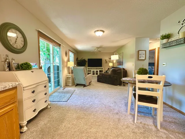 $279,500 | 1015 Pershing Boulevard, Worthington, MN 56187