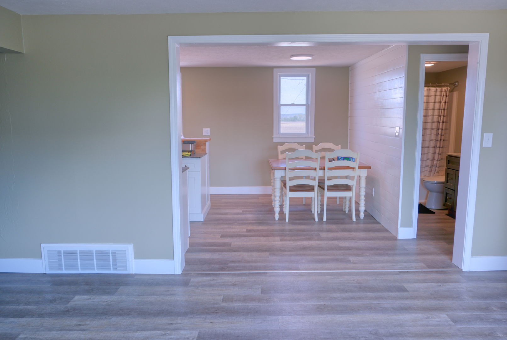 861 Indian Ridge Road Jacob, IL 62950 - Photo 12 of 42 a room with furniture and wooden floor