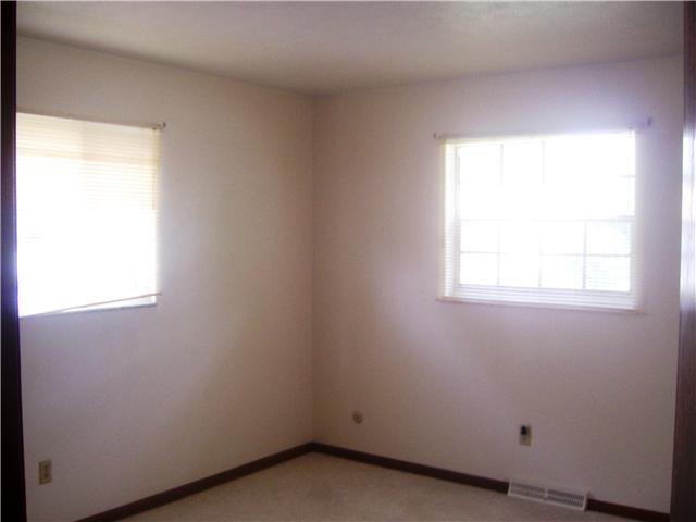 4977 Shadycrest Road Columbus, OH 43229 - Photo 10 of 11 Gallery Image 10