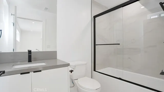 $5,149 | 1211 North Kingsley Drive, Los Angeles, CA 90029