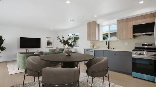 $5,149 | 1211 North Kingsley Drive, Los Angeles, CA 90029