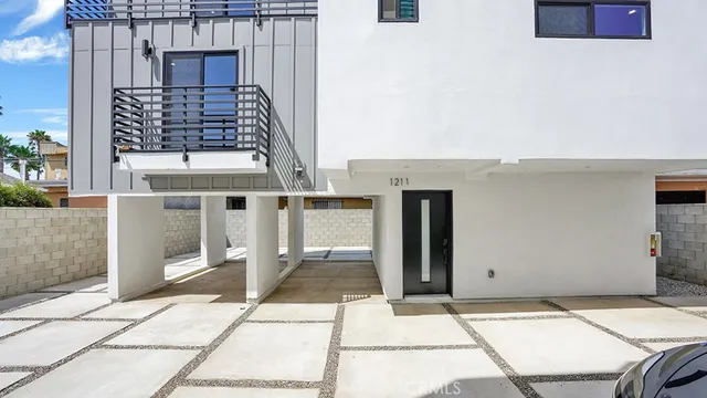 $5,149 | 1211 North Kingsley Drive, Los Angeles, CA 90029