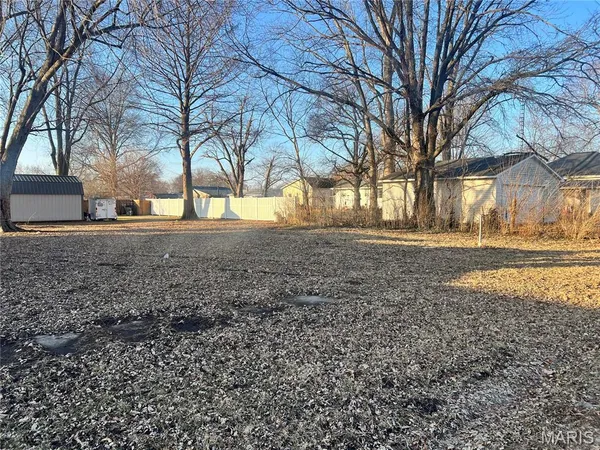 $6,000 | 920 East Martin Street, Litchfield, IL 62056