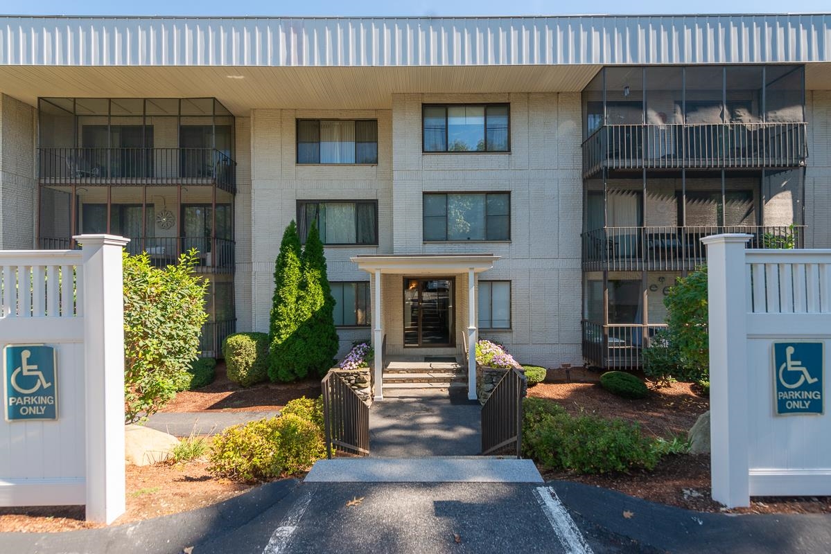 39 Spit Brook Road, Unit 52 Nashua, NH 03060 - Photo 1 of 24 Gallery Image 1