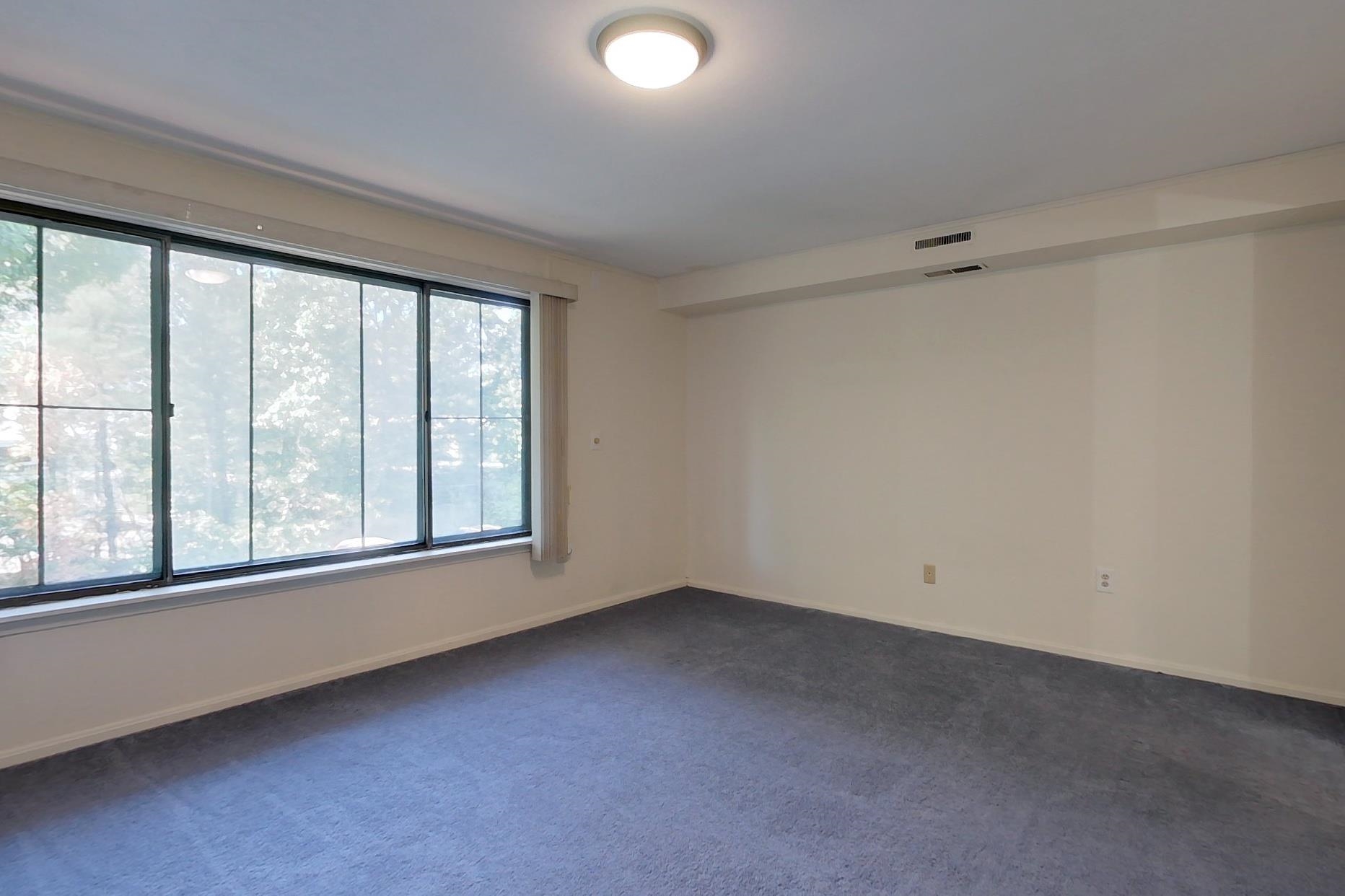 39 Spit Brook Road, Unit 52 Nashua, NH 03060 - Photo 4 of 24 Gallery Image 4
