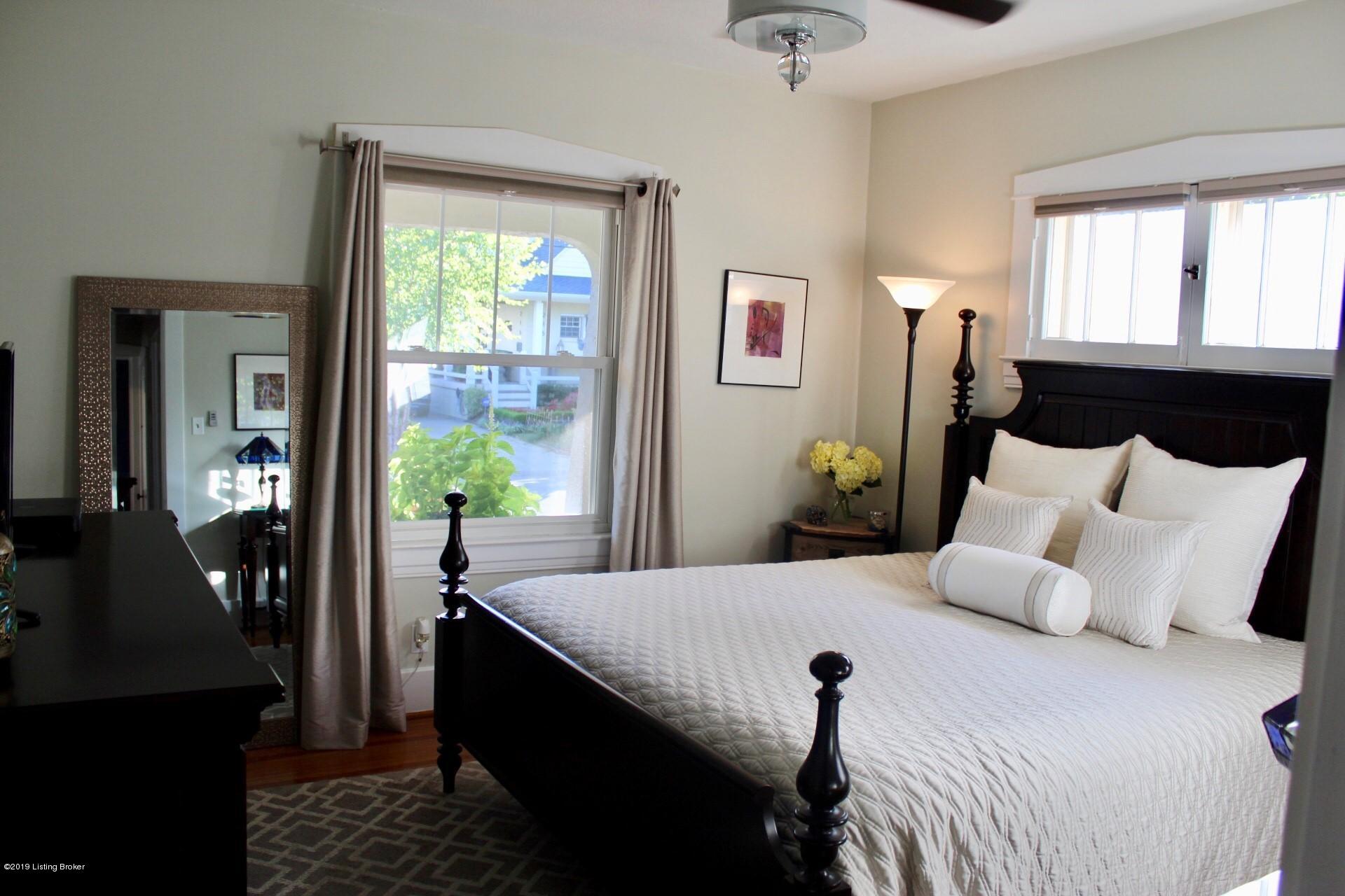 212 Iola Road Louisville, KY 40207 - Photo 14 of 29 212 Iola RdMaster