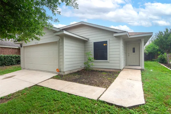 $2,200 | 7612 Cayenne Lane, Austin, TX 78741