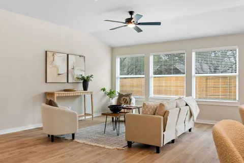 $395,000 | 21701 Oregon Lane, Leander, TX 78645