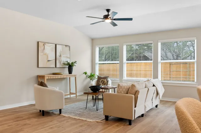 $395,000 | 21701 Oregon Lane, Leander, TX 78645