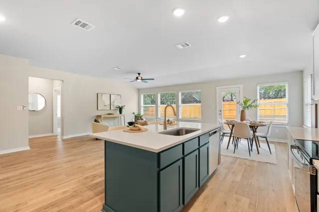 $395,000 | 21701 Oregon Lane, Leander, TX 78645