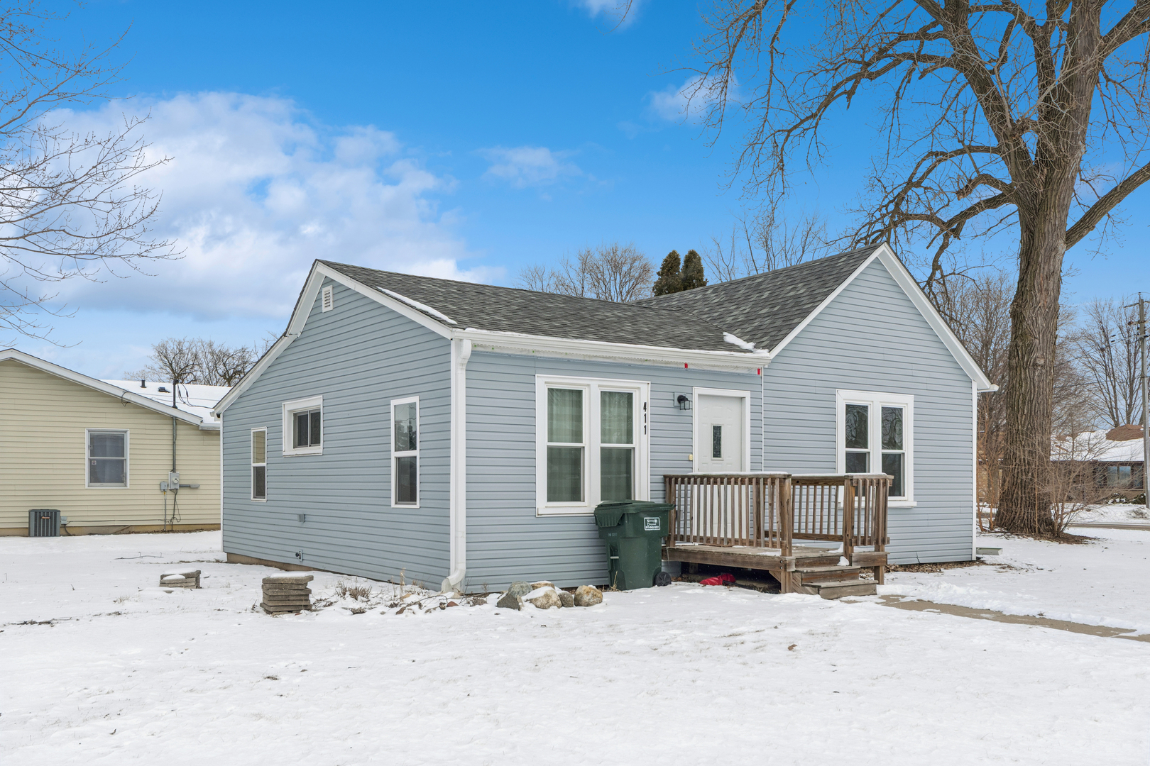 411 East Mazon Street Gardner, IL 60424 - Photo 18 of 21 a view of house with a yard