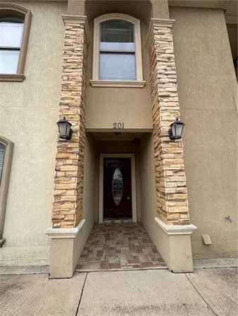 $1,500 | 201 South 1st Avenue, Unit 201, Edinburg, TX 78539