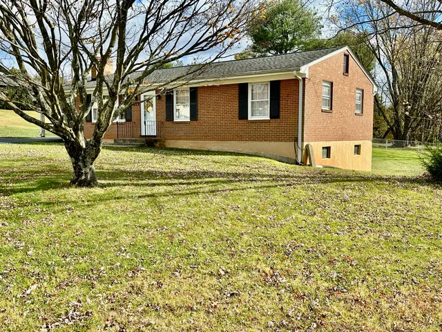 $265,000 | 525 Elden Avenue, Roanoke, VA 24019