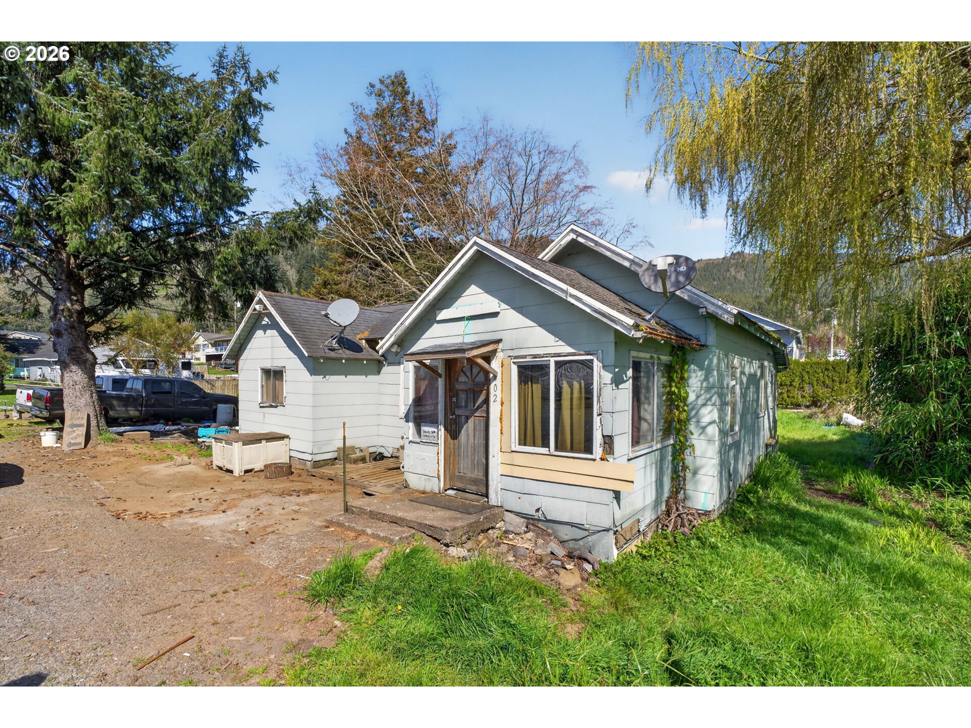402 Acacia Avenue Garibaldi, OR 97118 - Photo 1 of 38