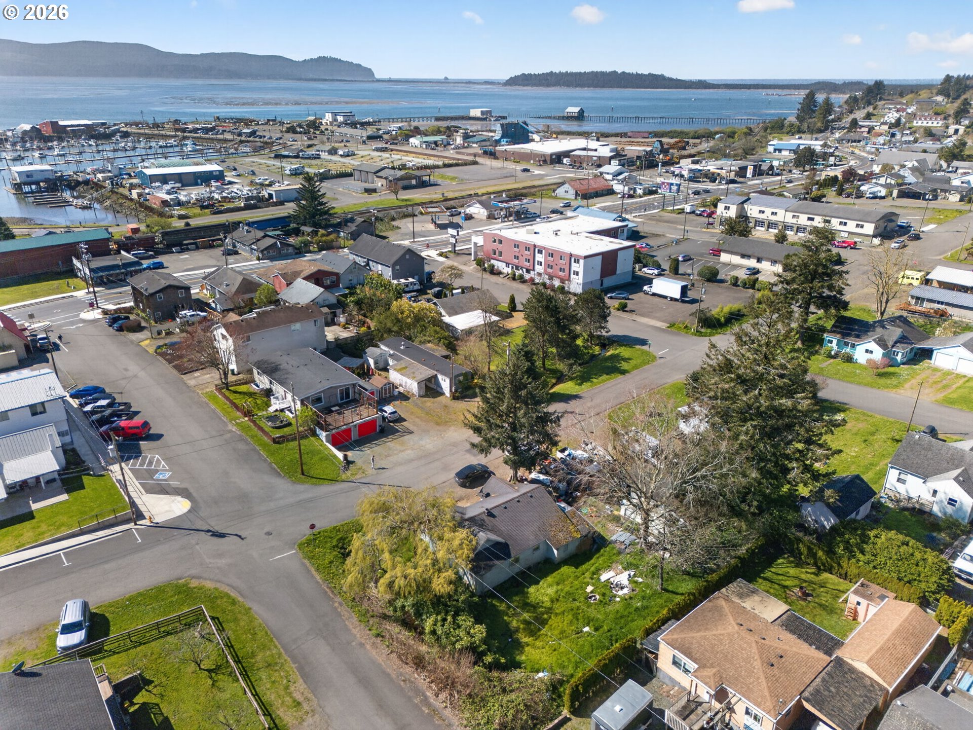 402 Acacia Avenue Garibaldi, OR 97118 - Photo 18 of 38
