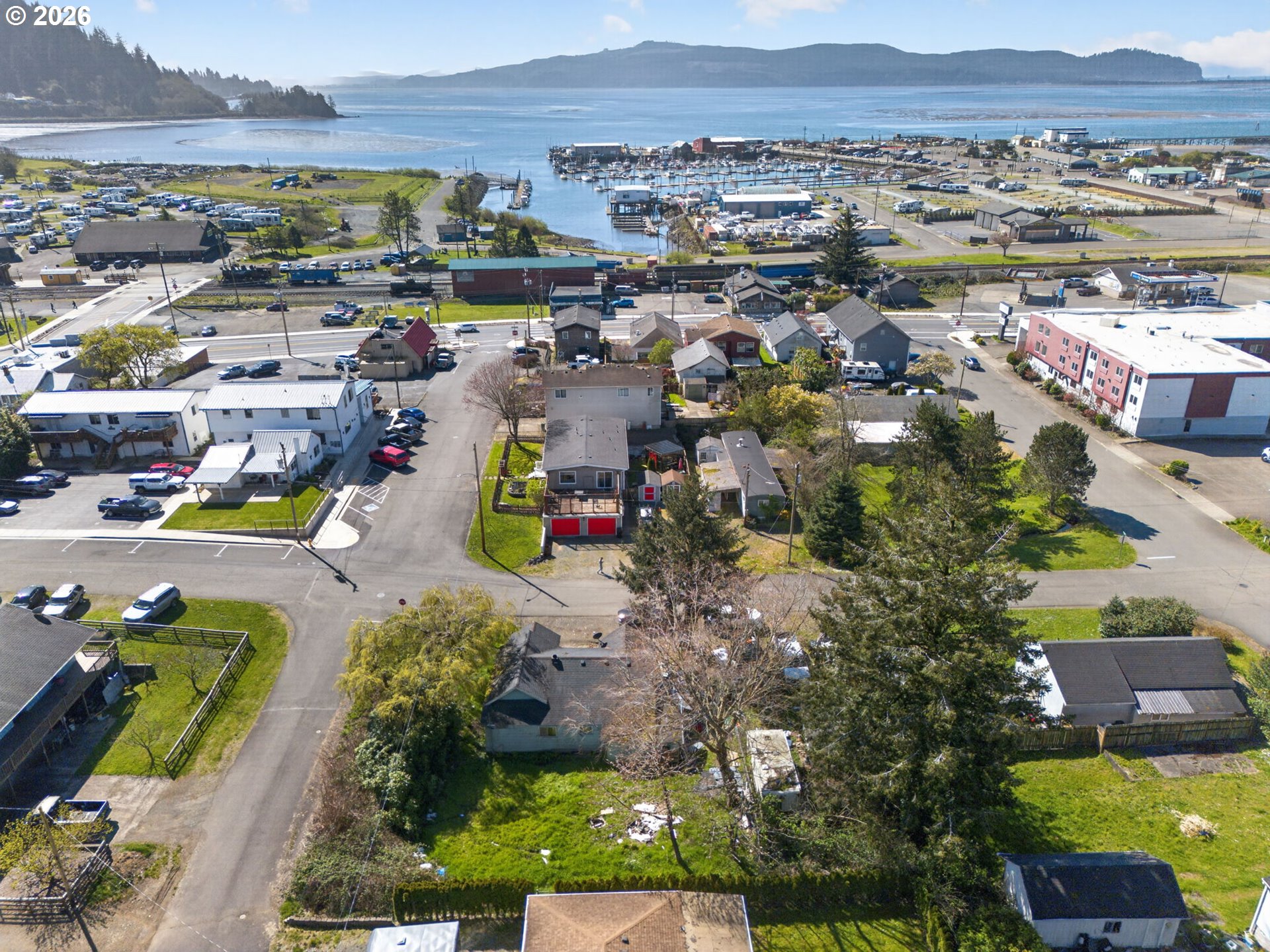 402 Acacia Avenue Garibaldi, OR 97118 - Photo 19 of 38