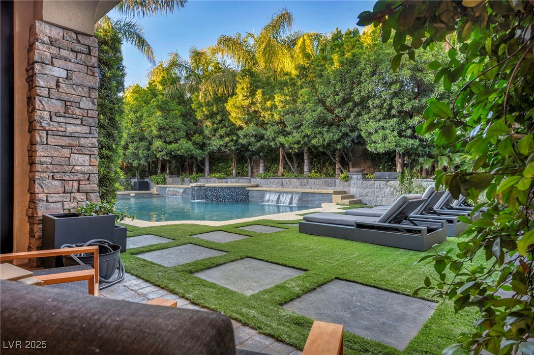 8032 Spring Buck Court Las Vegas, NV 89129 - Photo 2 of 41